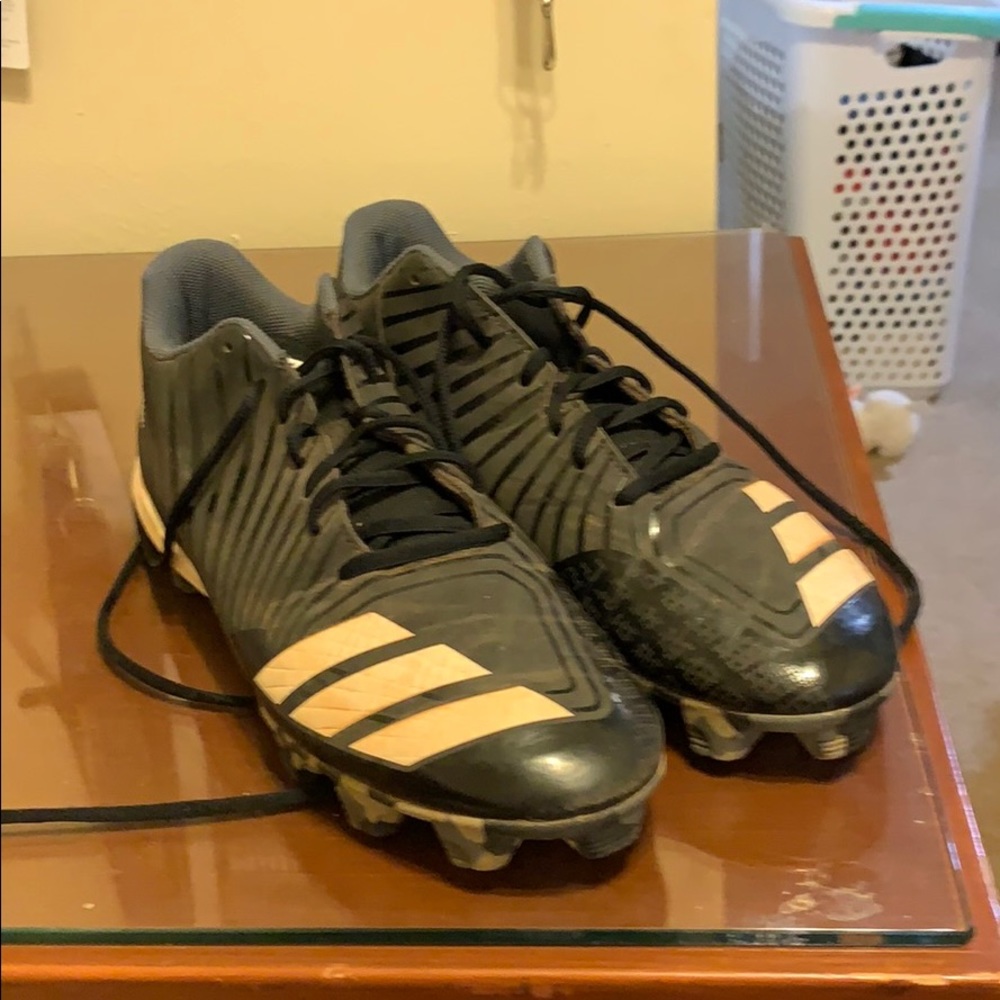 Adidas baseball cleats